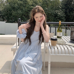 韩式海边度假蓝色吊带裙女2025年夏季新款百搭洋气休闲茶歇长裙潮图片