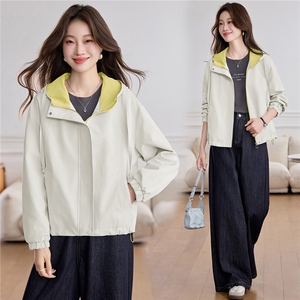 现货！现货！2026春季新款时尚宽松休闲短款外套女，女装短外套，以桐