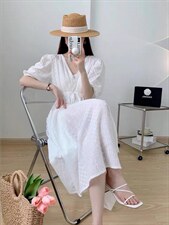 夏季新款初恋气质V领洋气抽绳设计连衣裙，女装连衣裙，L·H·X