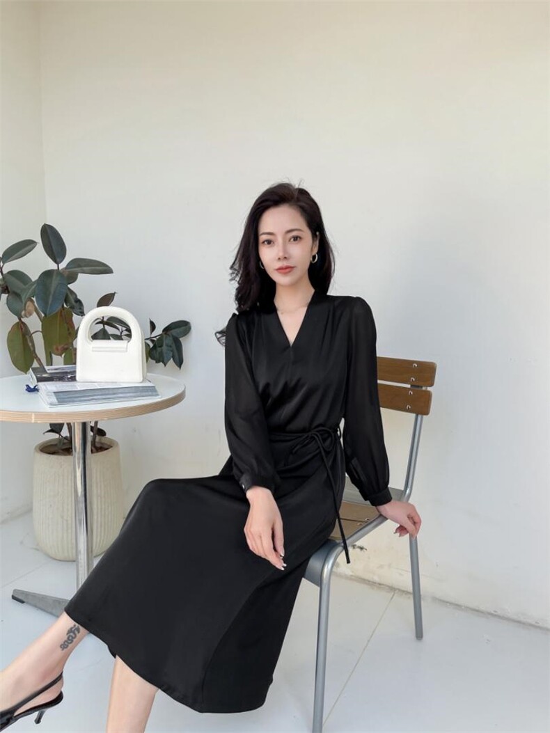 气质连衣裙，女装连衣裙，蓝芝衣秀