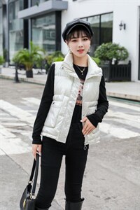 2021年新款休闲马甲图片