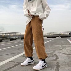 卡其色