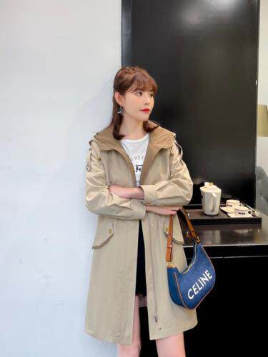 【现货】秋装连帽简单撞色风衣，女装风衣，爽靓爽