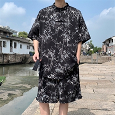 黑色