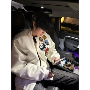 字母卡通徽章刺绣飞行夹克男女秋冬季设计感棒球服外套 JW723图片