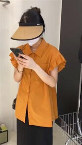 木耳边衬衣图片