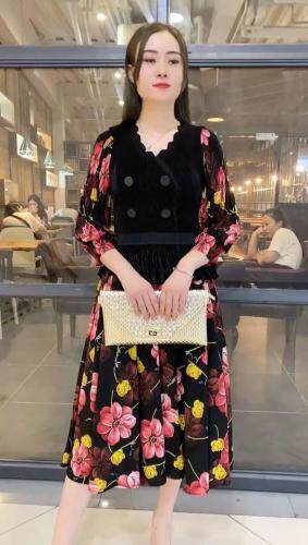 秋装新品连衣裙，女装连衣裙，依伊贝尔 红彬缘