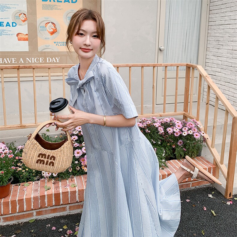 浅蓝色淡人设计感独特气质长裙女夏季2025轻熟风蝴蝶结甜美连衣裙,女装连衣裙,2D080