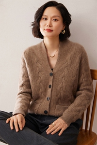 2025秋冬新款35%山羊绒女士5针三股青果领羊绒开衫图片