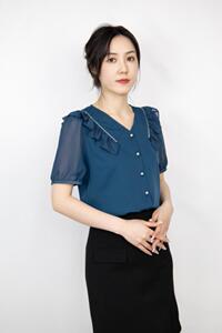【现货】2022夏季新款钻链波浪小衫图片