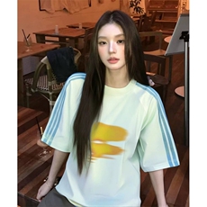 抖音得物品质二开240克宽松纯棉美式潮牌印花三条杠中性风短袖T恤，男装T恤，电商A486-1