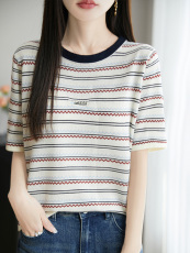 夏季短袖圆领2025年夏季常规其他夏季新款圆领女拼色条纹字母刺绣，女装T恤，暖圣羊羊绒