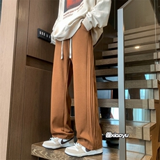 咖啡色