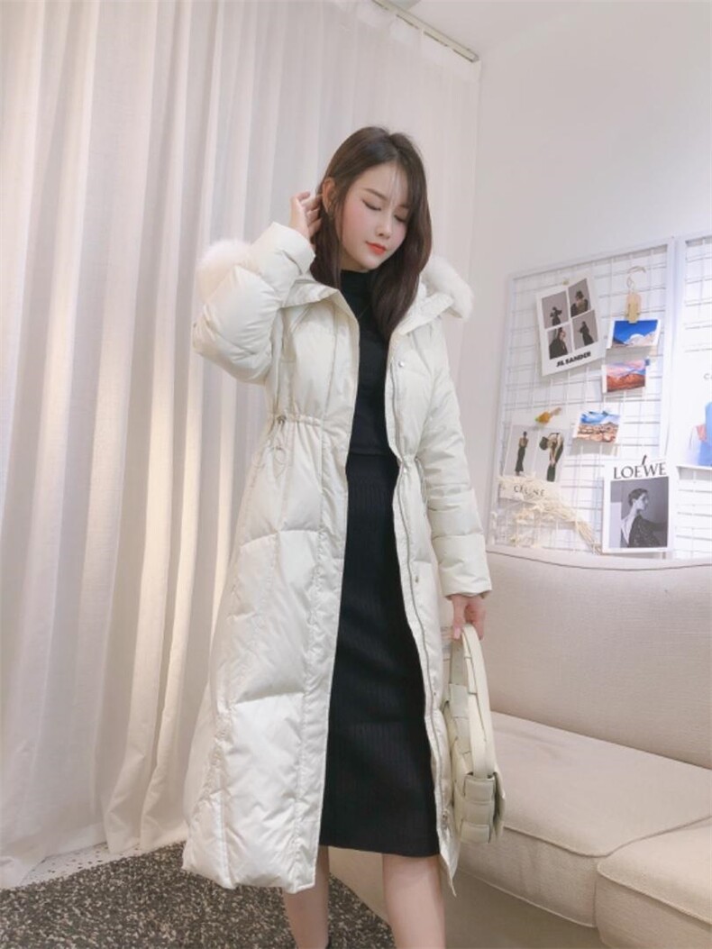 DINOBIENS/冬季显瘦超大毛领羽绒服，女装羽绒服，迪诺比亚