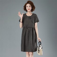 连衣裙时尚格纹连衣裙圆领套头A字裙短袖中长款，女装连衣裙，余墨
