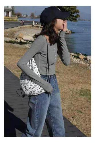 韩系高弹力打底长袖T恤，女装T恤，LMNC