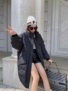 爱美欧 现货 阔版羽绒服图片