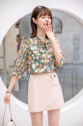 【现货】夏季新款韩版时尚大方女装小衫，女装，红火丹妮