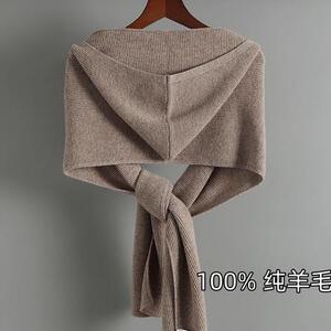 时尚女士秋冬羊毛抽条戴帽披肩 保暖舒适 百搭显瘦图片