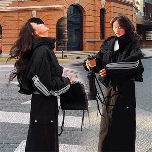 时尚新款女装羽绒服 修身显瘦白鸭绒外套 冬季保暖必备图片