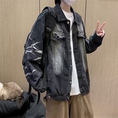 黑色