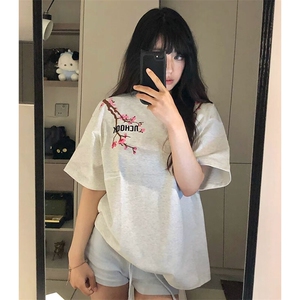 万针全刺绣工艺抖音得物高品质260克重磅纯棉双纱美式高街短袖T恤图片