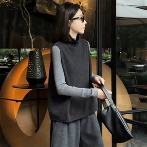 2025年秋季新款百搭女士无袖半高针织马甲