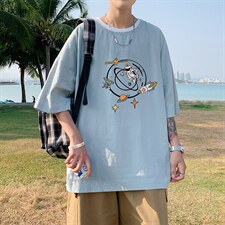 浅蓝色