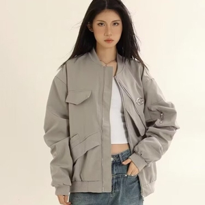 港风复古铁标设计感外套女秋季新款飞行服夹克棒球服工装情侣上衣图片