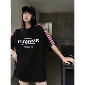 抖音得物品质二开240克宽松纯棉美式潮牌印花三条杠中性风短袖T恤图片