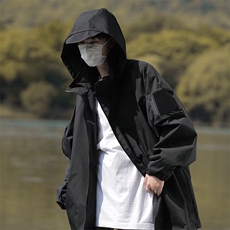 黑色