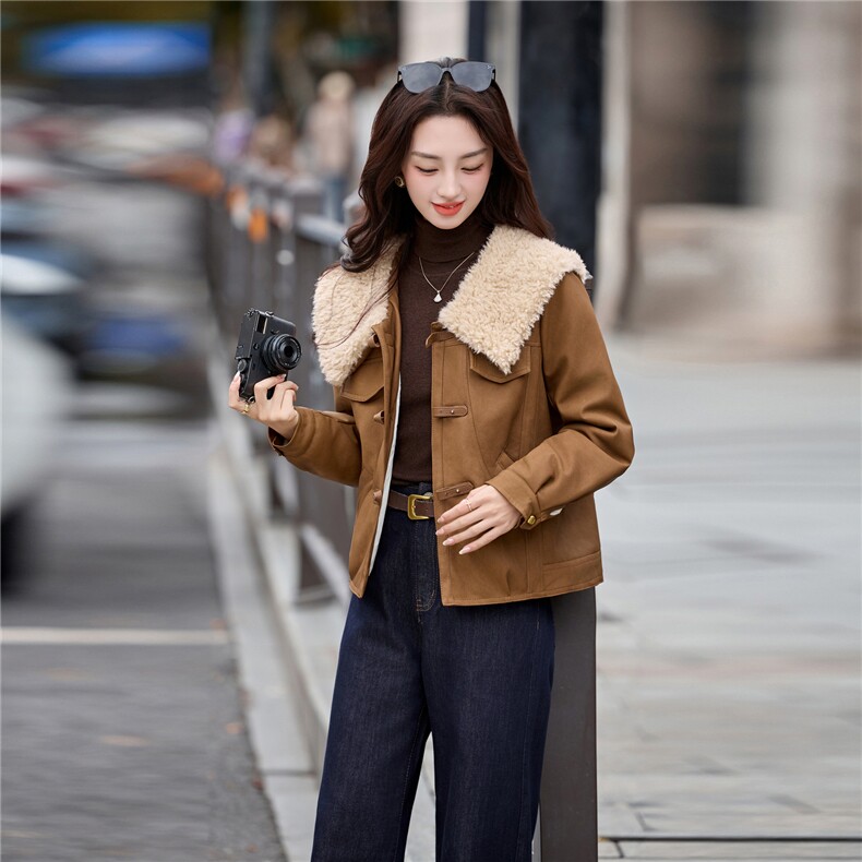 2025年冬季新款pu皮棉拼接毛领休闲皮棉外套,女装棉衣/棉服,乐吉娜