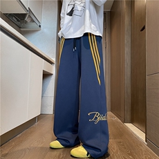 藏青色