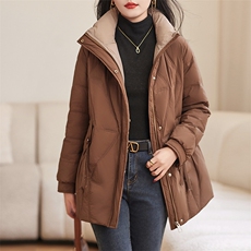 现货主推2023冬中长款加厚保暖时尚休闲羽绒服90白鸭绒，女装羽绒服，余墨