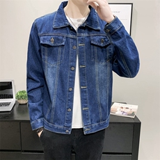 深蓝色