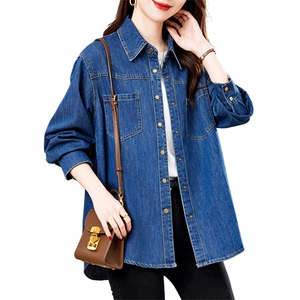 蓝色牛仔衬衫外套女宽松2025春秋新款中年妈妈减龄薄款牛仔外套潮图片