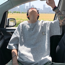 浅灰色
