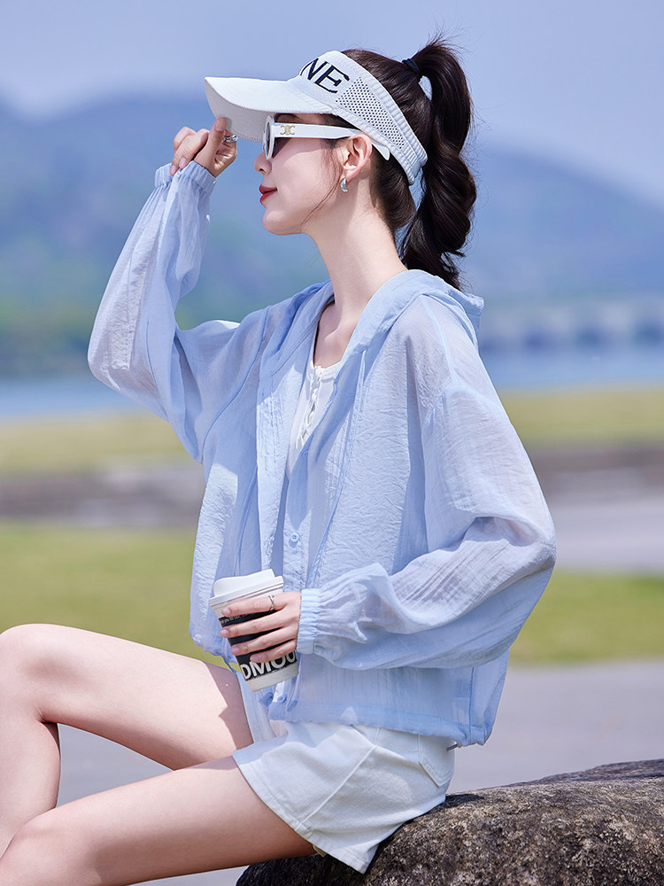衣女新款薄款透气轻薄连帽开衫多巴胺外穿通勤外套女2026夏季外套,女装防晒衣,靓衣阁