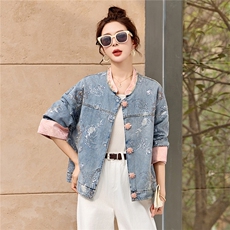 新款春款新中式重工刺绣牛仔外套，女装短外套，布芭啦