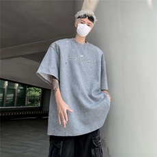 灰色