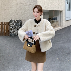 杏色短款小香风羊羔毛外套女2025冬新款小个子保暖加厚毛茸茸上衣，女装短外套，浙宝210（原浙宝191）