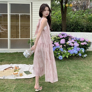 法式绝美挂脖连衣裙女夏超好看海边度假宽松慵懒高级雪纺背心长裙图片