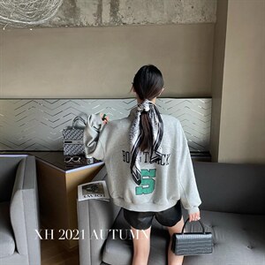 秋季新款高品质刺绣外套图片