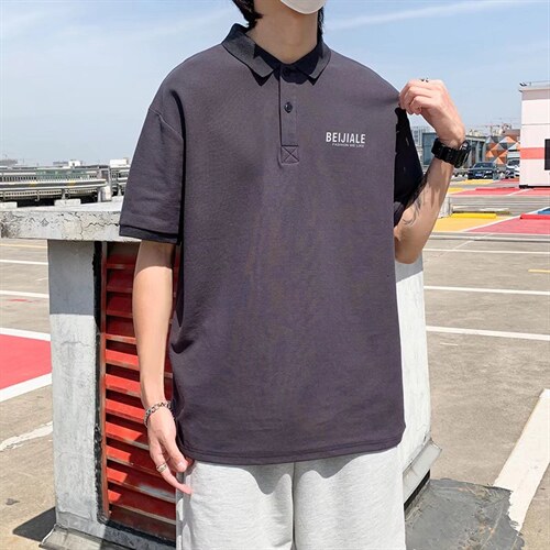 灰色