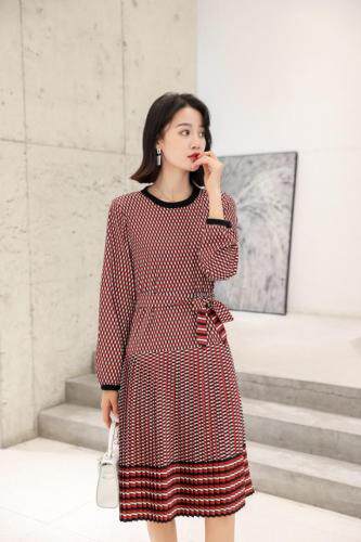 冬季新品定制的面料花型，女装，荷塘月色