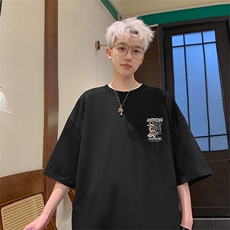 黑色