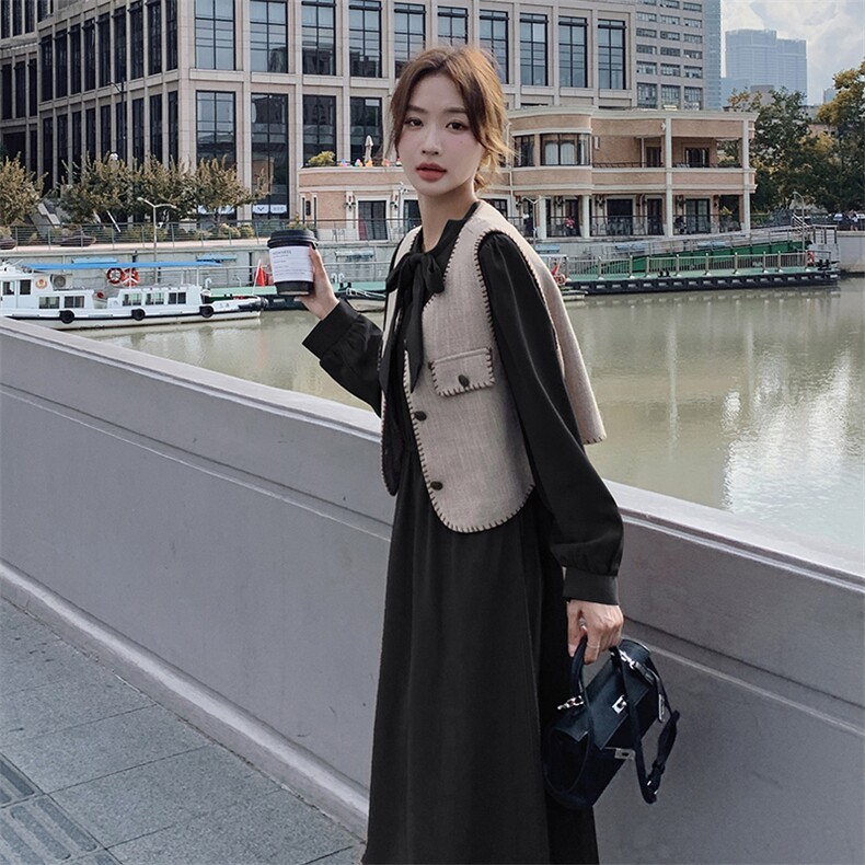 初秋长袖超好看连衣裙女2025法式小香风减龄马甲收腰a字裙两件套，女装连衣裙，2C098