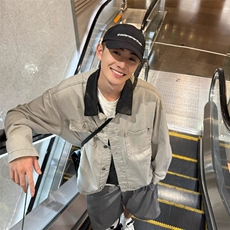 【有货】DJK8967-P70初秋水洗做旧牛仔宽松拼接皮领廓形重磅外套，男装夹克，星座603-2