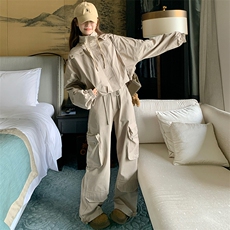 K姐户外风尼龙绉短款宽松连帽气质花苞外套女，女装短外套，纯色衣恋