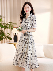 法式碎花连女春秋显瘦V领气质质感仙气超仙森系高级茶歇印花裙子，女装连衣裙，臻衣坊